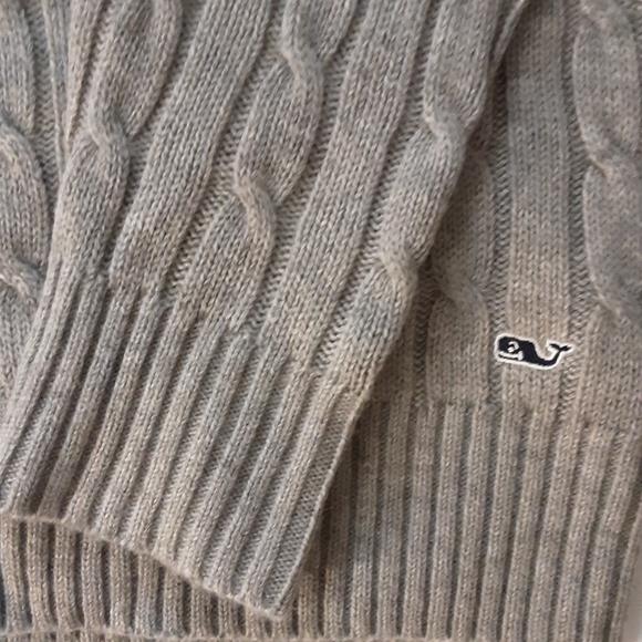NWT Vineyard Vines Grey Cable Knit Crewnek Sweater - Picture 4 of 5